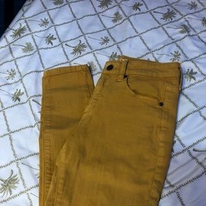 Yellow jeans🏷🌞